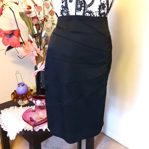 NWOT INFINITIF Well Tailored High-Quality Black Lace Embroidered Lined Skirt 38 - Picture 5 of 9